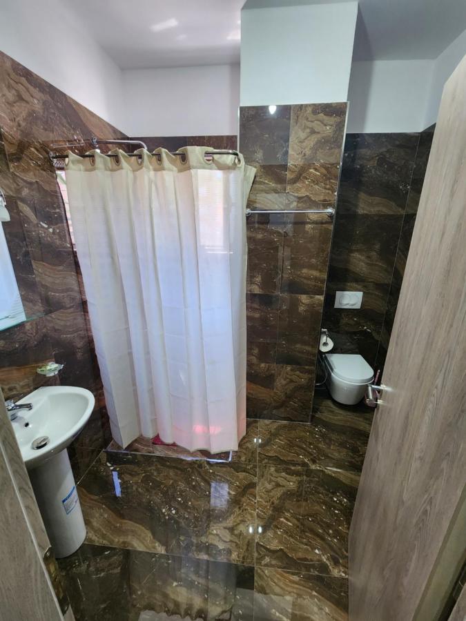 Brana Apartments Sarandë Esterno foto
